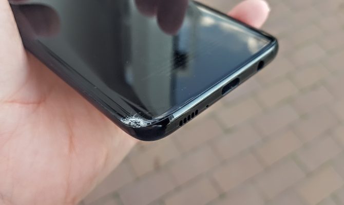 cracked s8