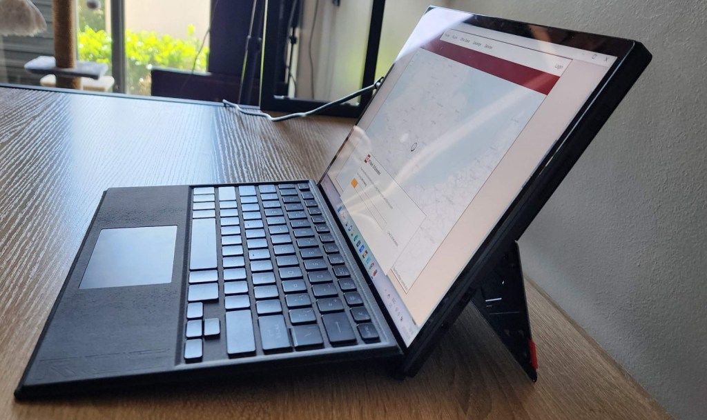 rog flow z13 laptop tablet