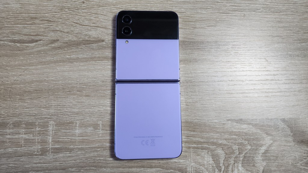 galaxy z flip 4 back