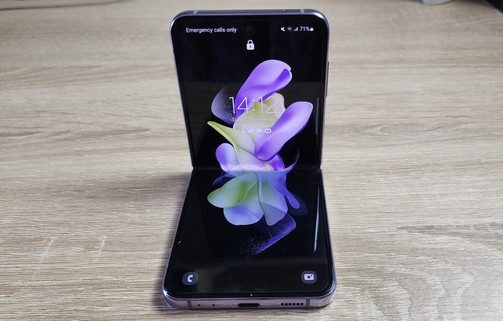 galaxy z flip 4 flex mode